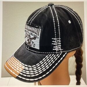 True religion Cap .